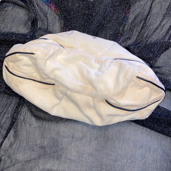 β¨ Juicy Couture Purse β¨ - Picture 10 of 11